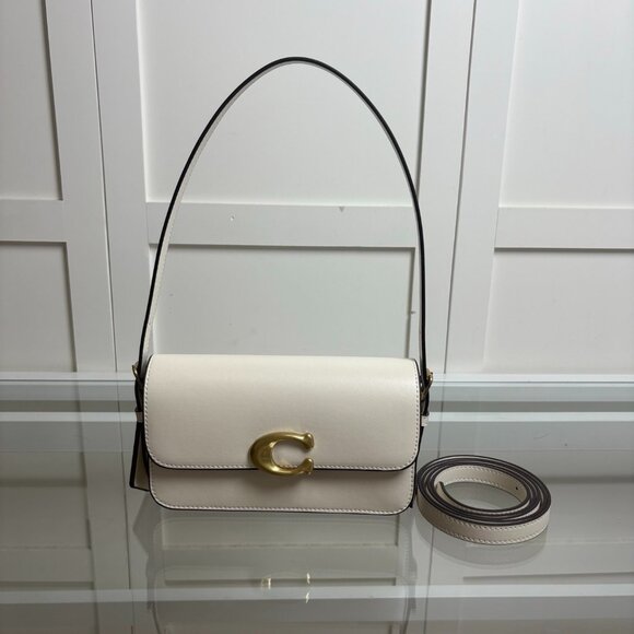 COACH Stick Bag - Picture 1 of 8
